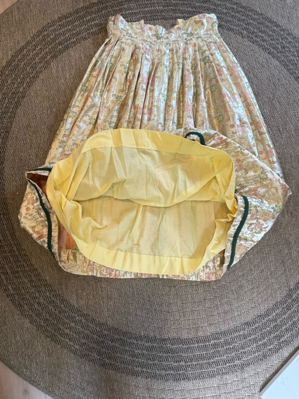 vintage brocade jacquard midi skirt floral pattern with metallic thread accents - Picture 10 of 16